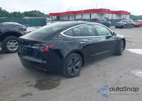 2018 Tesla Model 3 Long Range/Mid Range из США, поврежденный, VIN 5YJ3E1EA1JF157058